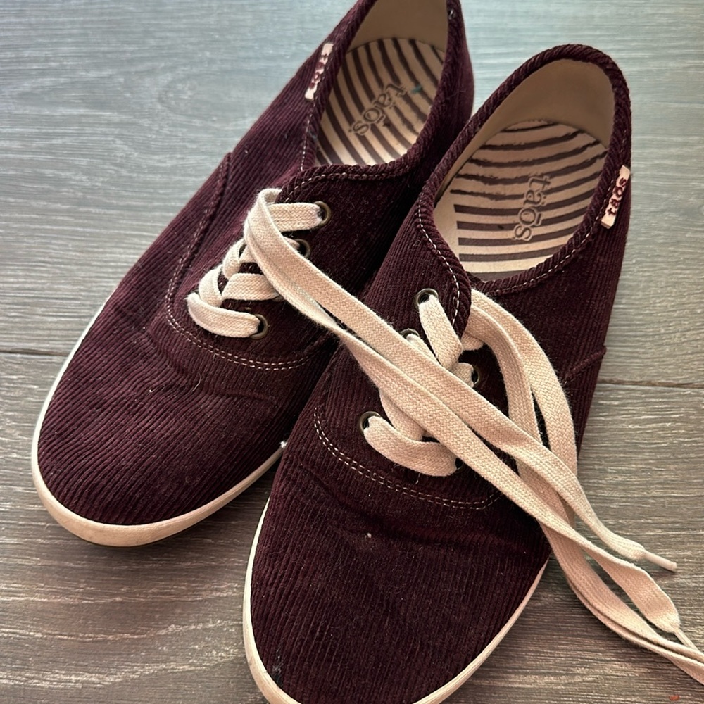 Taos Corduroy Sneakers